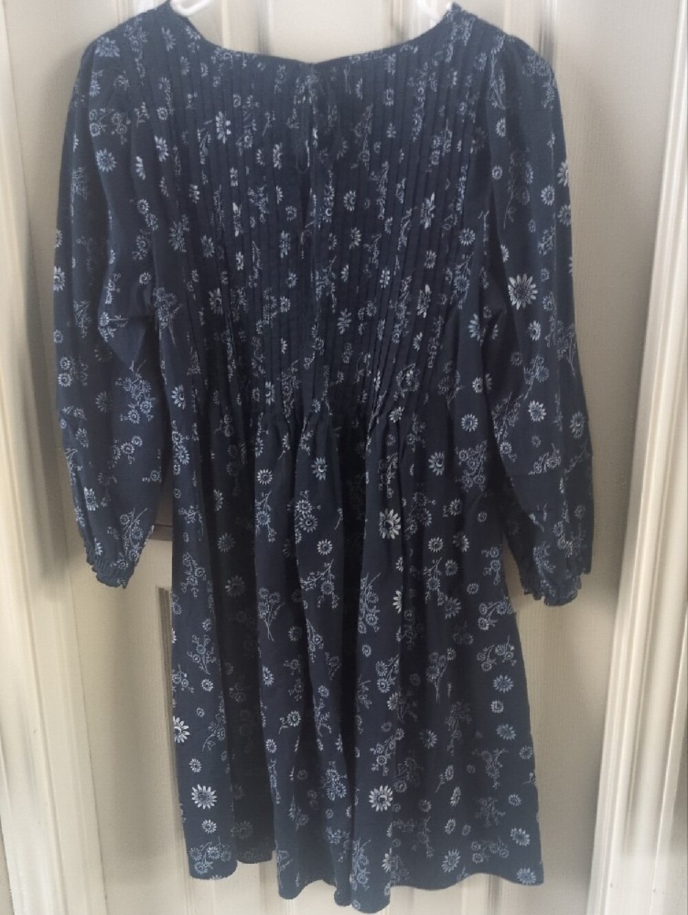 Madewell Navy and White Floral Pintuck Dress Sz M Ptp20 - Picture 4 of 4